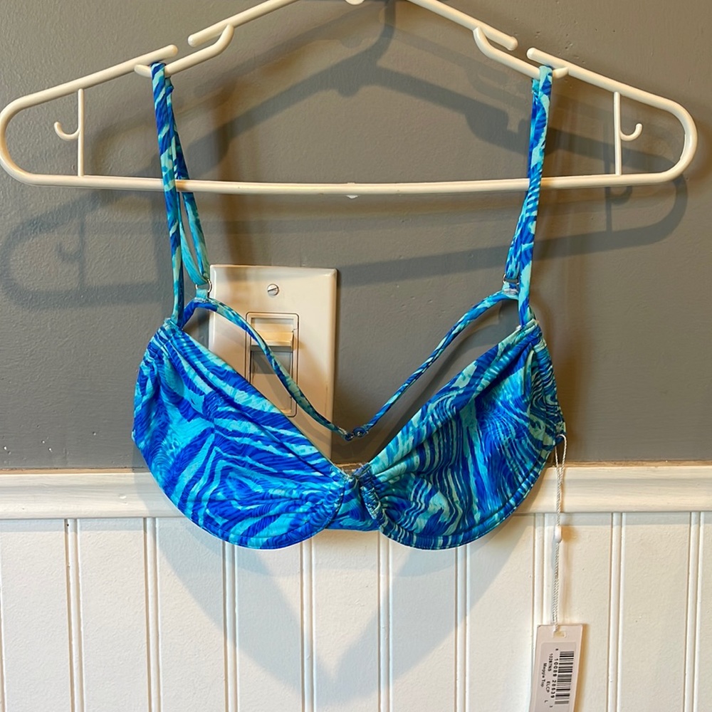 Frankie’s Bikini maggie top